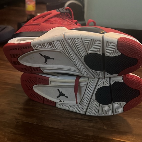 Air Jordan 4 Retro 4 Fiba Preowned
Mens Sz 8 - Picture 8 of 12